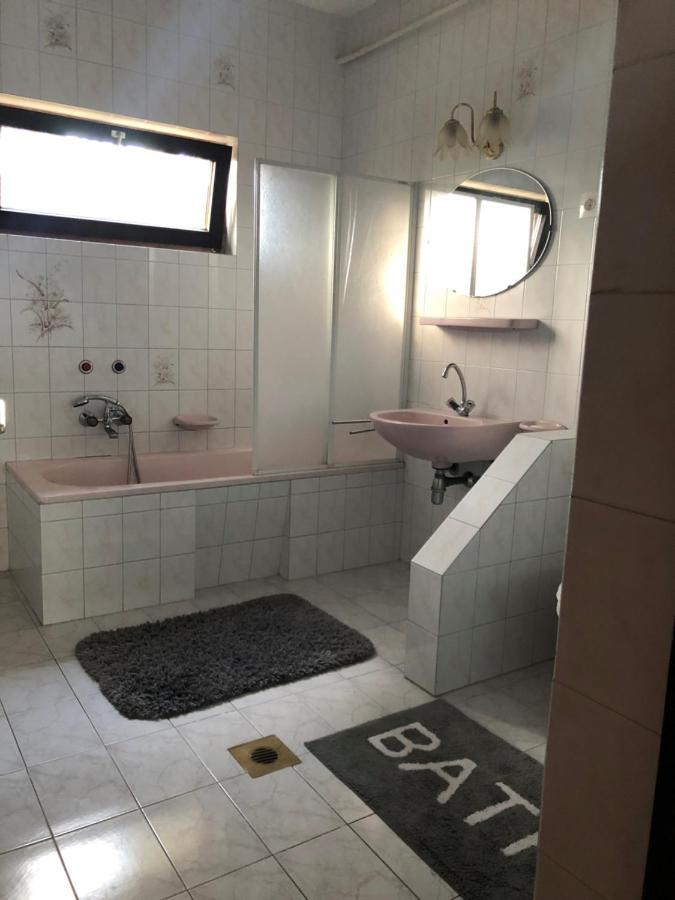 Ady Gold Five Apartment Siofok Ngoại thất bức ảnh